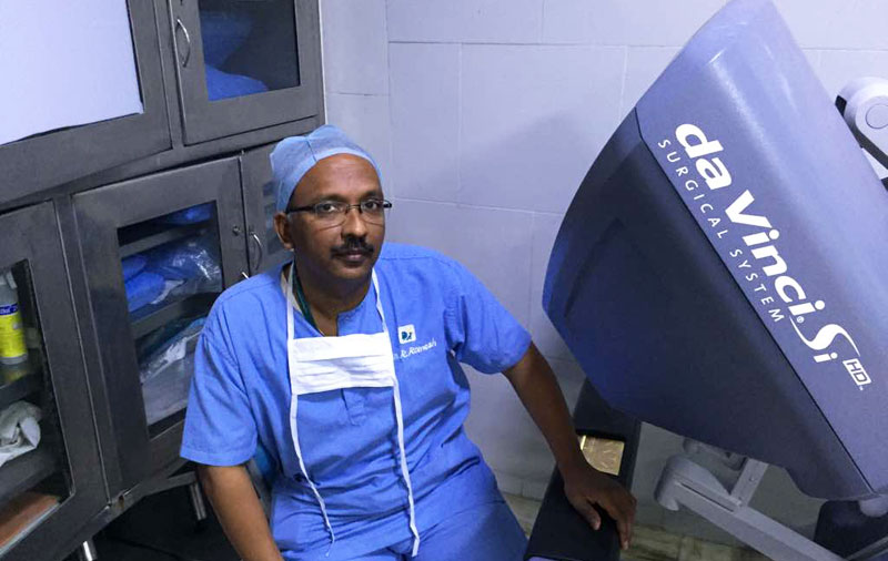 da-vinci-robotic-surgery-dr.k.ramesh